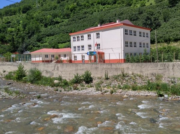 Yağlıdere Sınır Şehit Süleyman KUL Ortaokulu Fotoğrafı